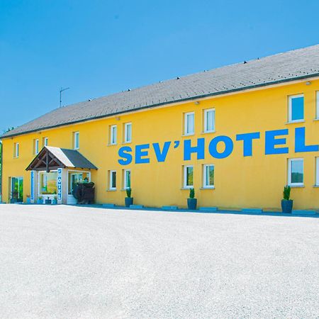 Sévérac-le-Château Sev'Hotel מראה חיצוני תמונה